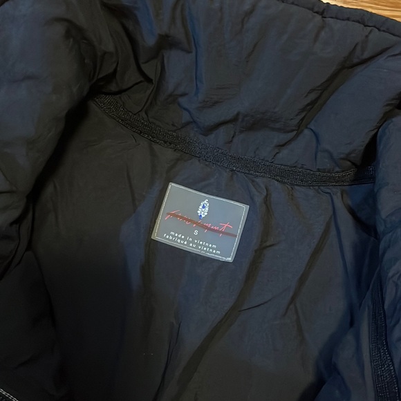 Free People Movement Pippa Packable Puffer Jacket Washed Black Small NWT - Picture 11 of 17